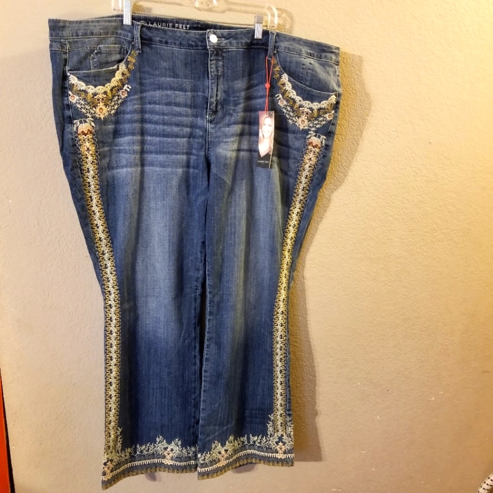 Laurie Felt New Womens‎ Boot Cut Embroidered Blue Jeans Size 28W